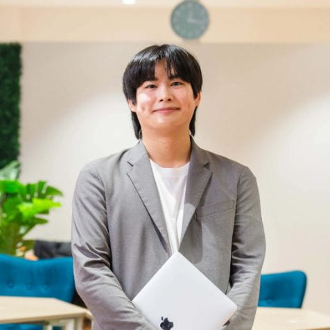 教職員 山本 奏似亜の写真